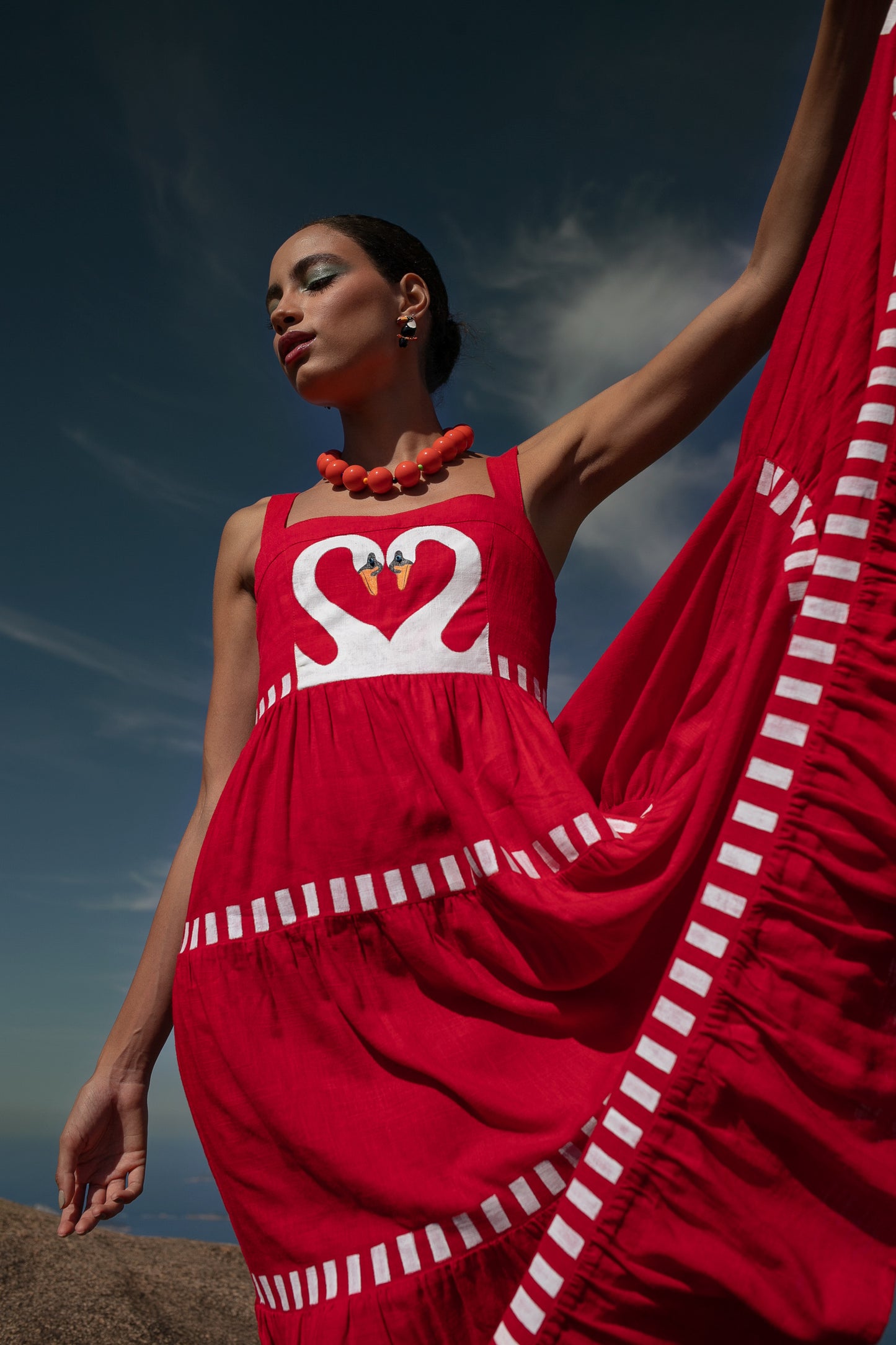 Vestido Amanda Cisne - vermelho