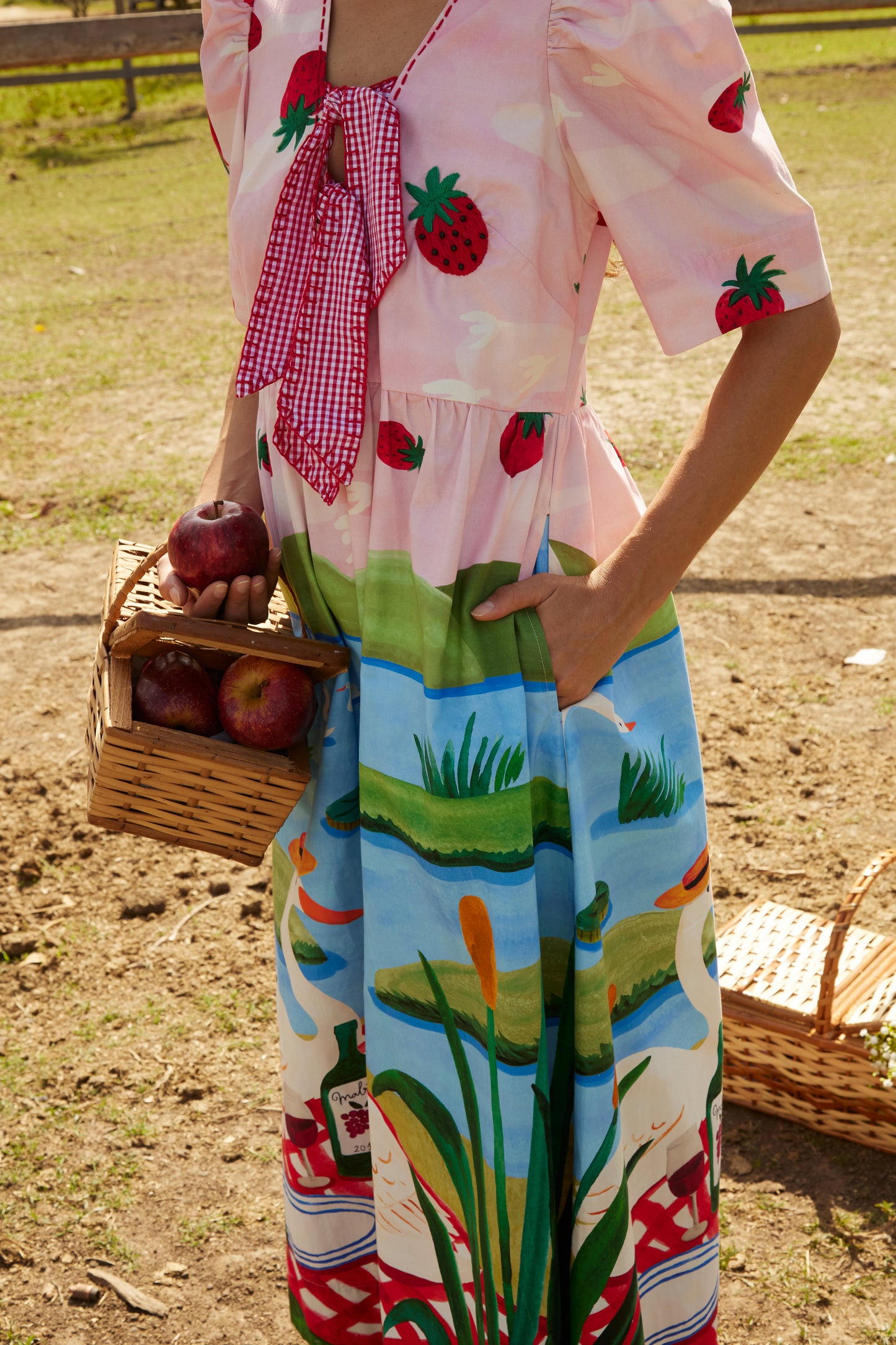 Vestido Bruna Morangos - rosa
