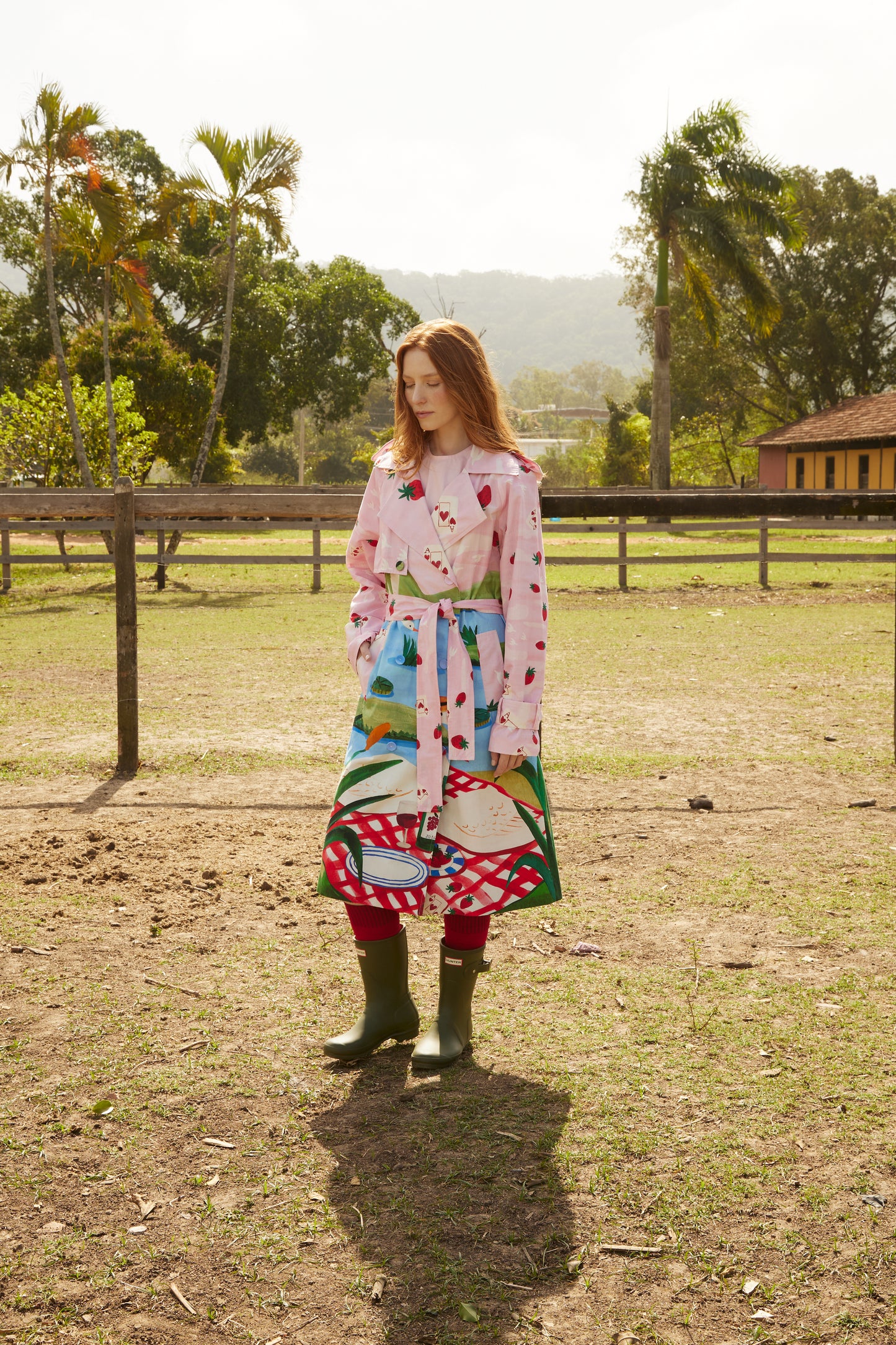 Trench Coat Picnic - rosa