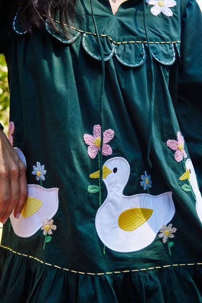 Vestido Três Patinhos Na Lagoa - verde escuro