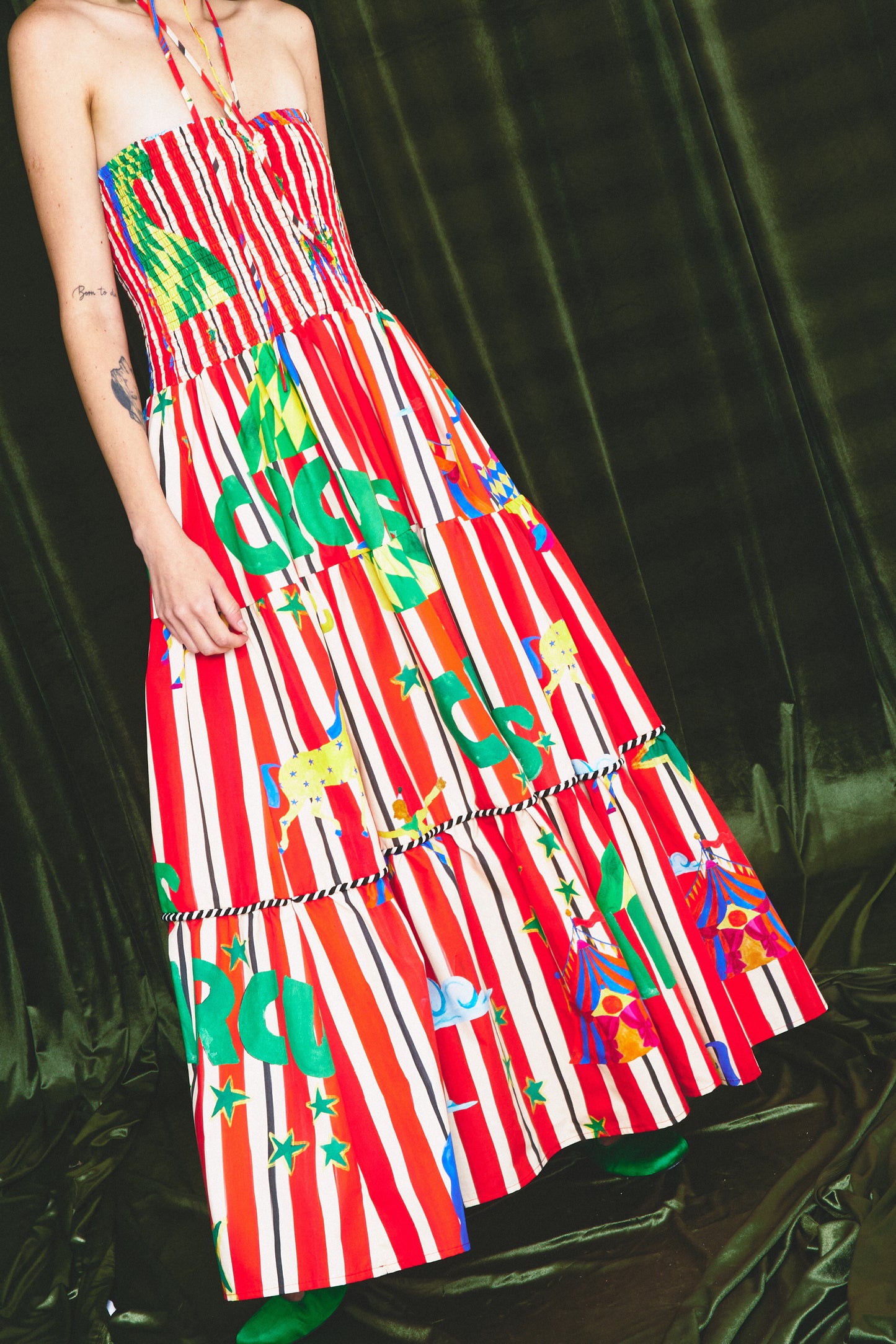 Vestido Nina Circo - listras vermelhas