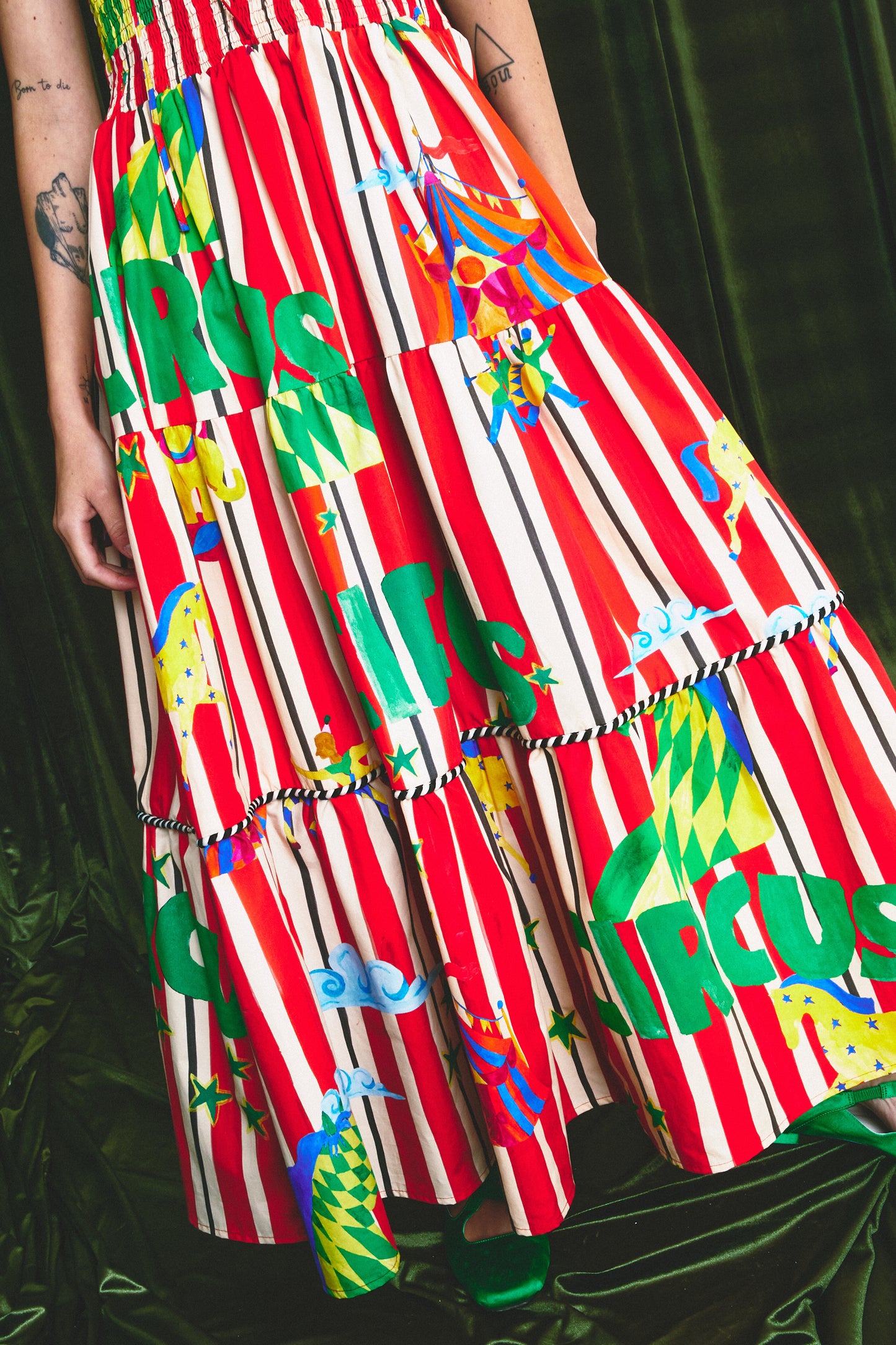 Vestido Nina Circo - listras vermelhas