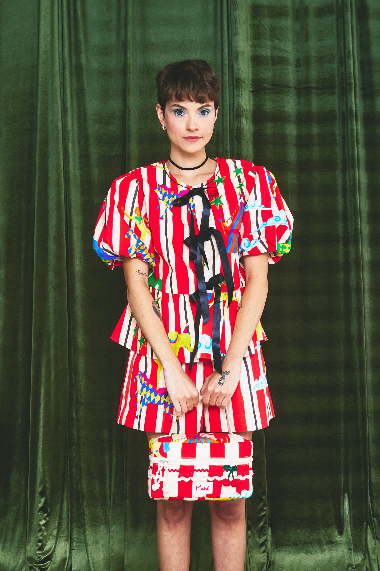 Nécessaire Circo - listrado vermelho