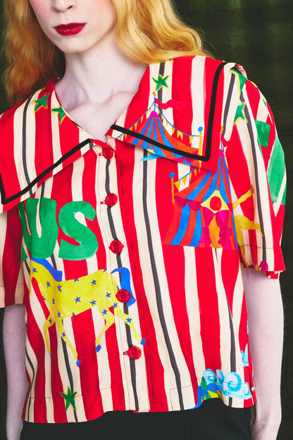 Camisa Sorriso Circo - listras vermelhas