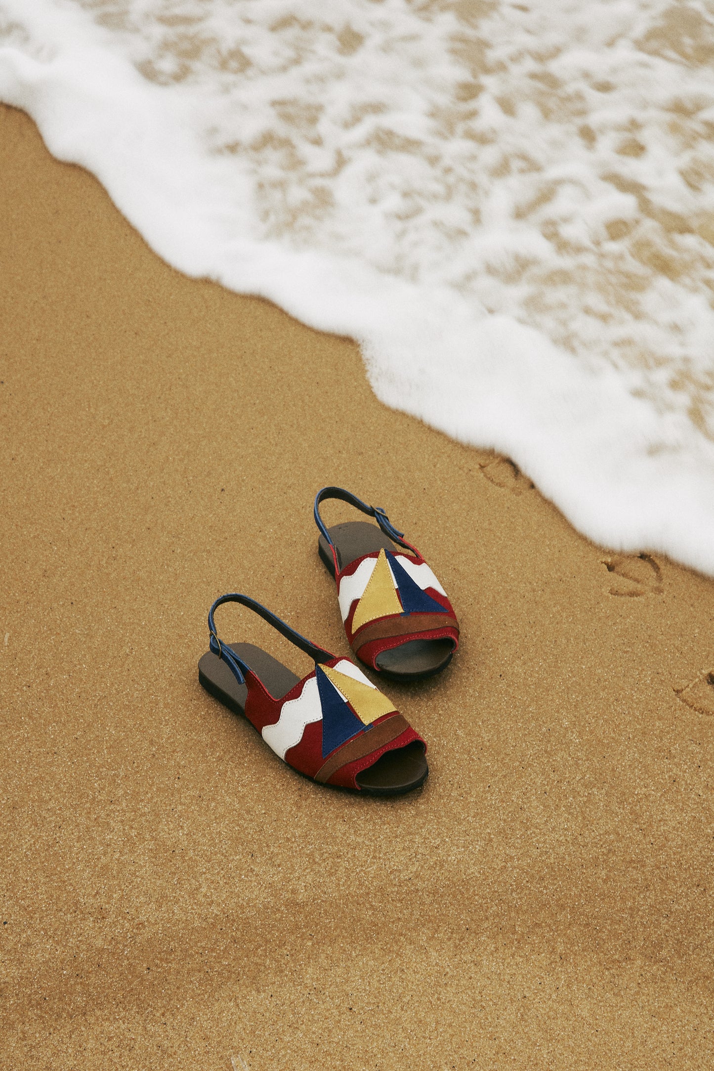 Sandália Barco - vermelho/marinho