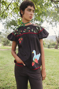 Bata Encanto de Morangos - marrom