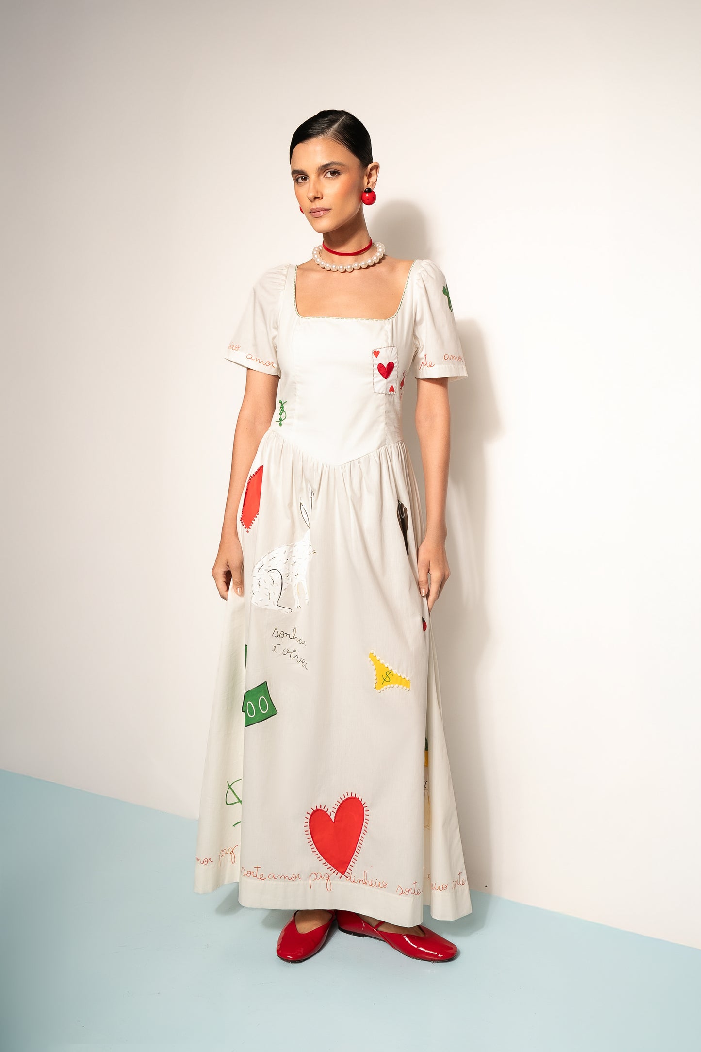 Vestido Prosperidade Pé de Coelho com manga - off