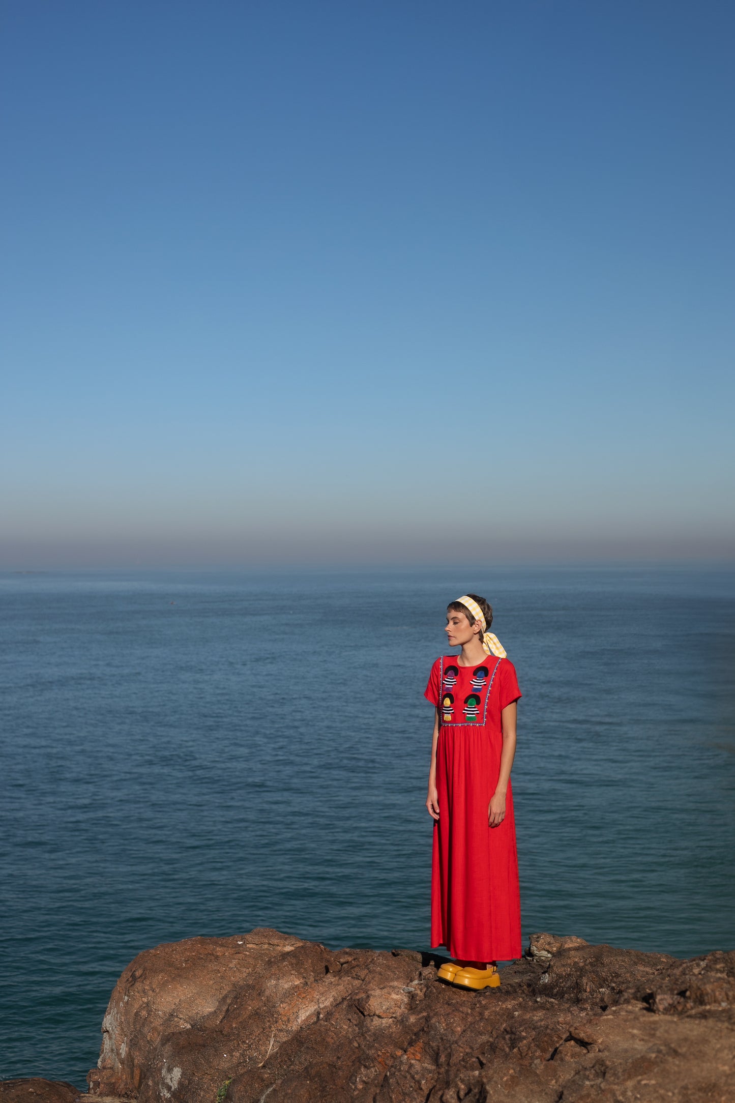 Vestido Moldura Bonecas - vermelho