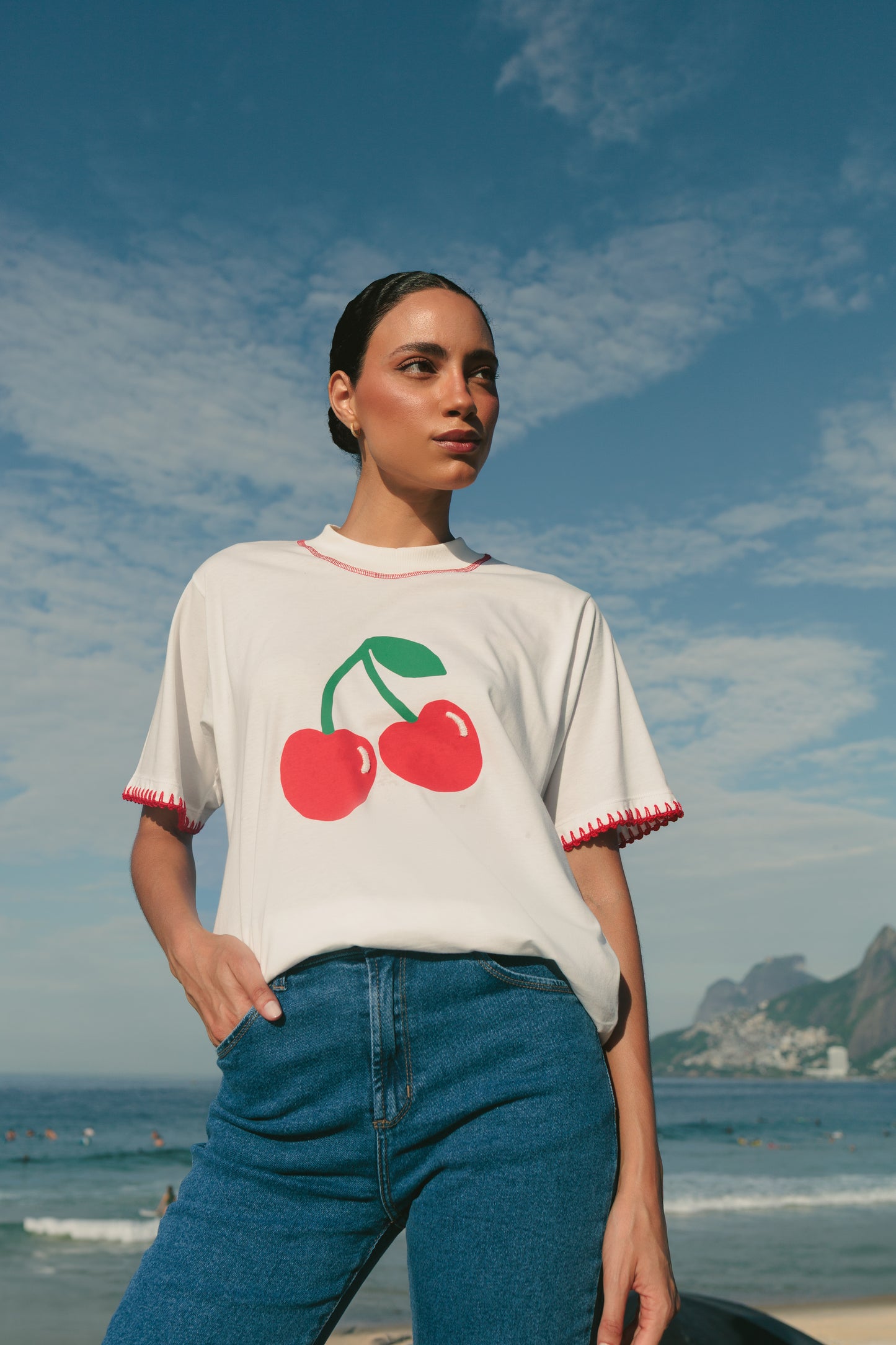 T-Shirt Cereja - off