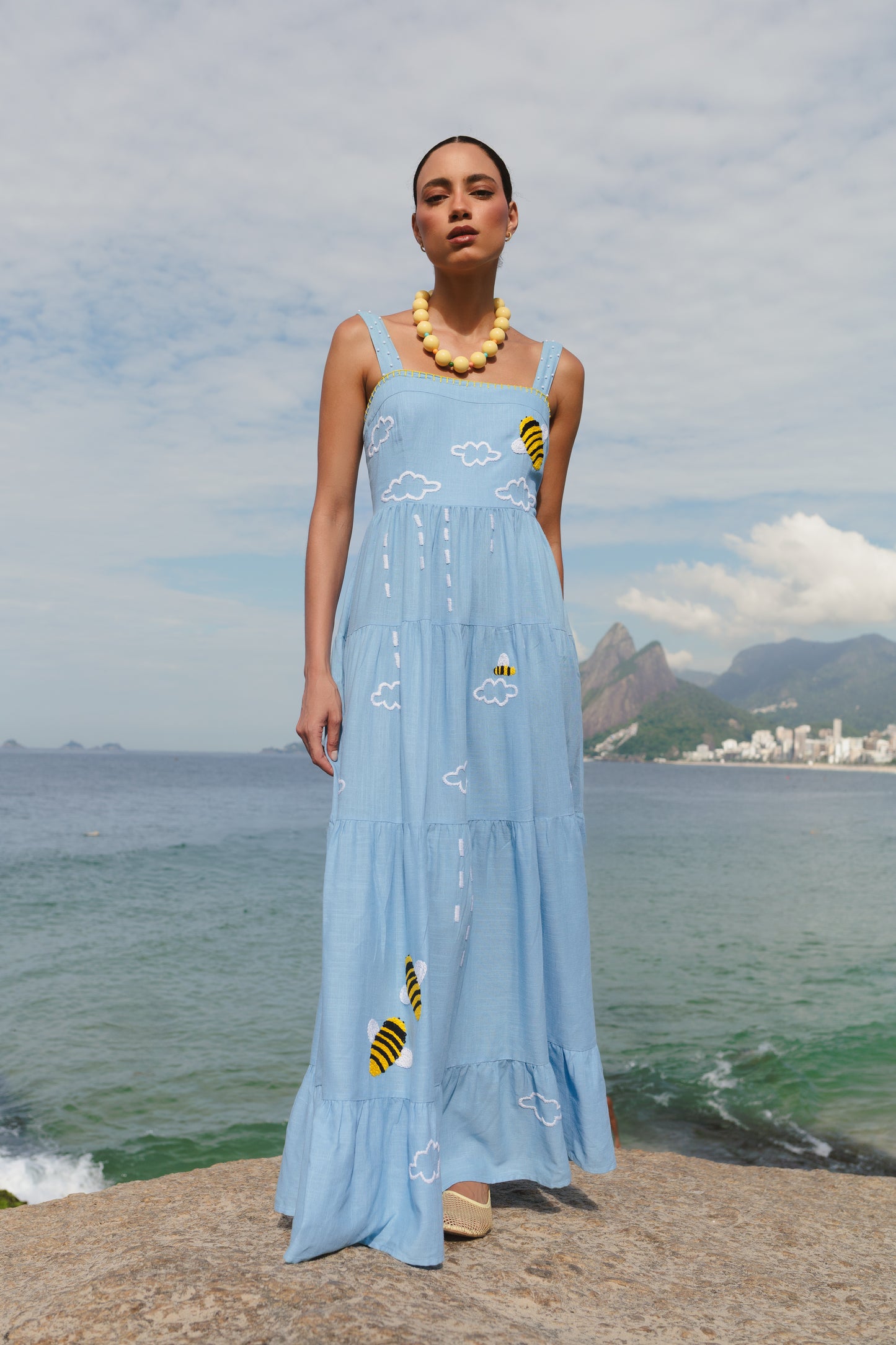 Vestido Amanda Sussurro das Abelhas - azul claro