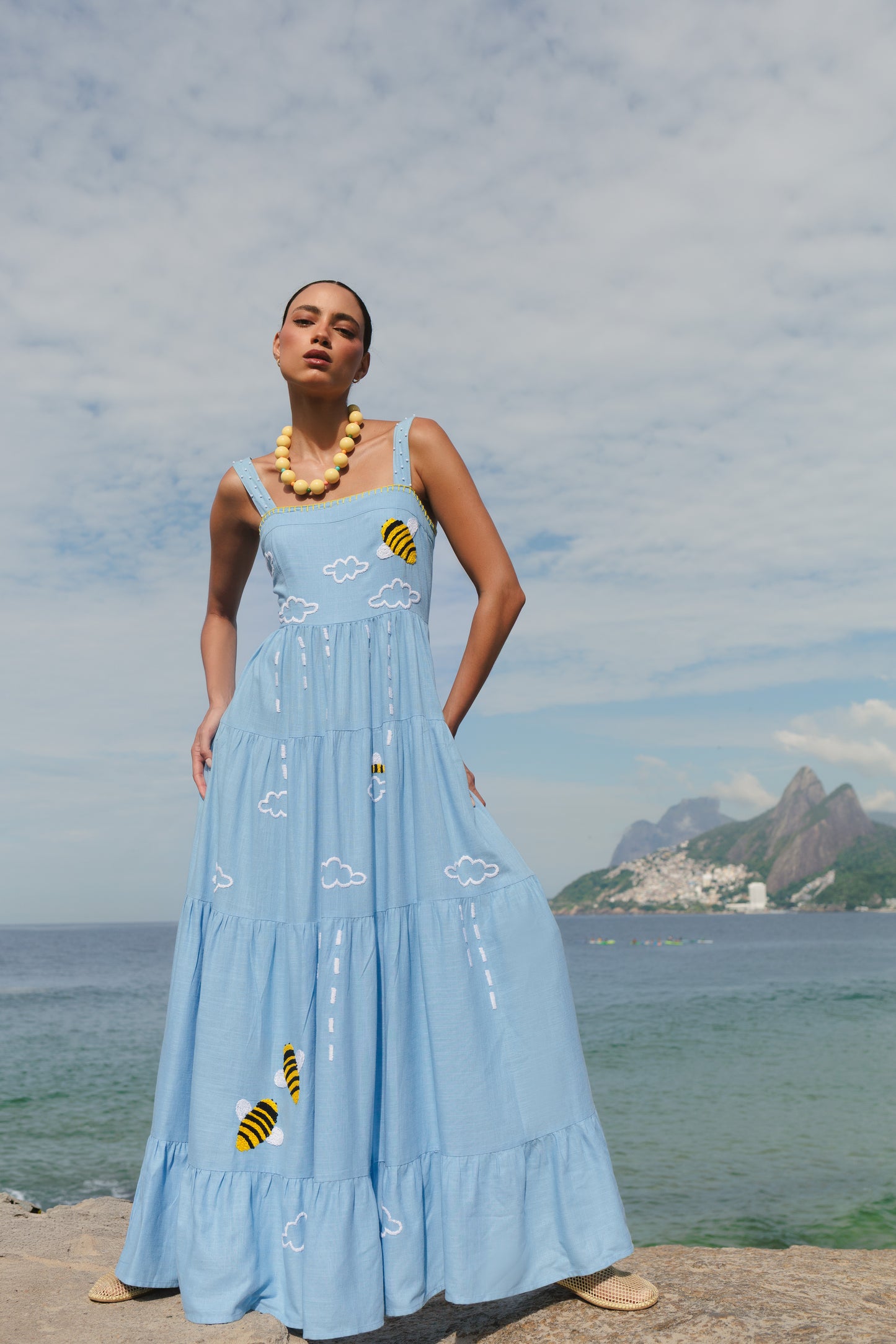 Vestido Amanda Sussurro das Abelhas - azul claro