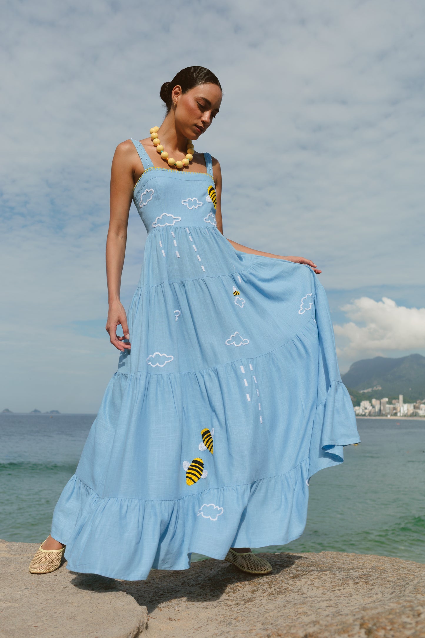 Vestido Amanda Sussurro das Abelhas - azul claro